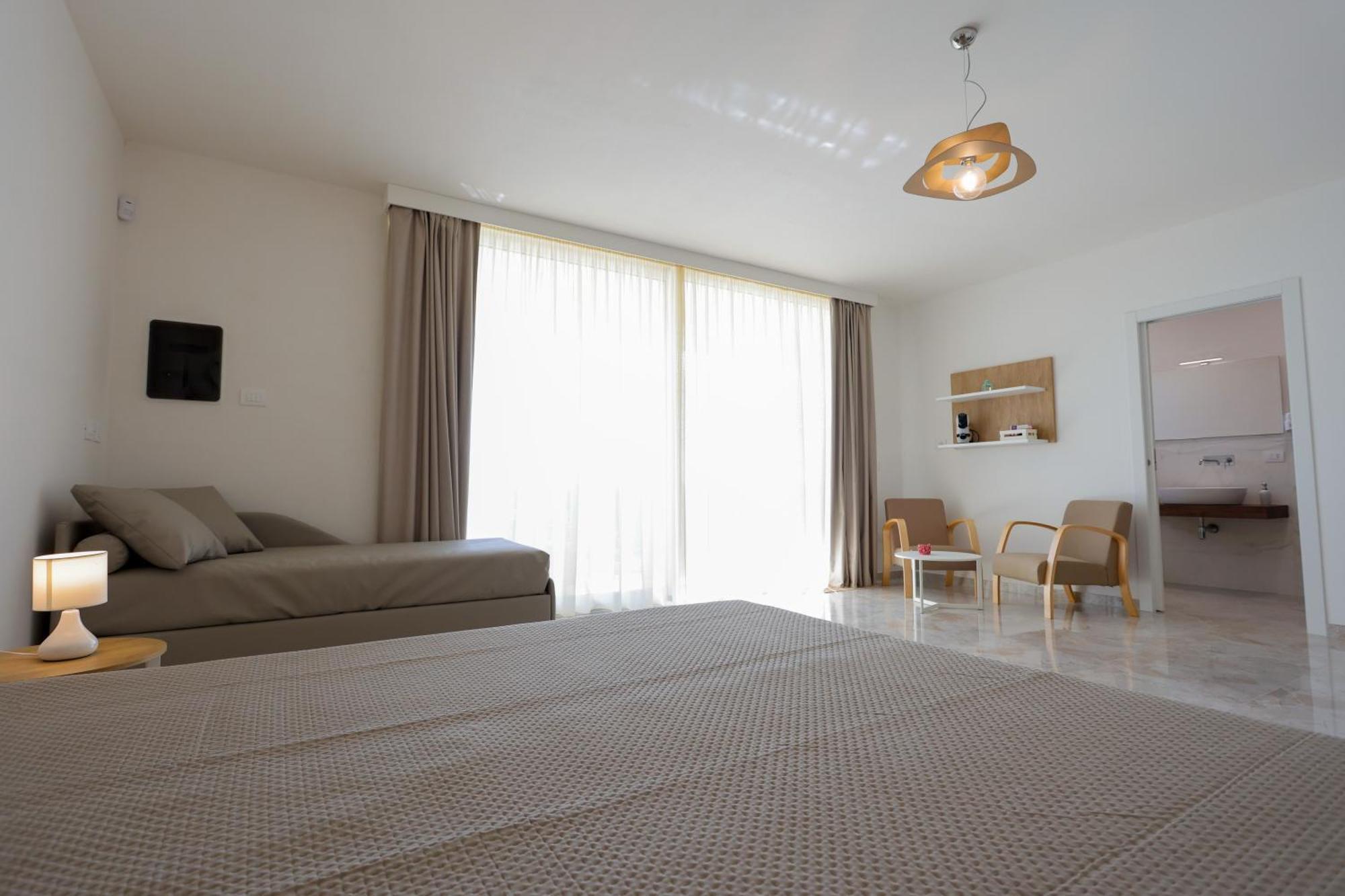 Le Murge Del Salento Hotel B&B Depandance 우기아노 라 치에사 객실 사진
